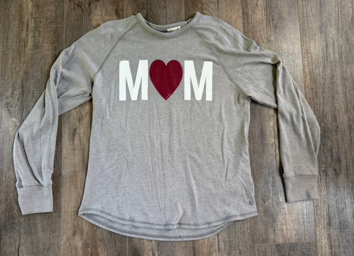 Seller 183- Women’s size medium long sleeve shirt