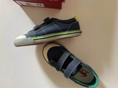 #92 boys NEW size 13 See Kai Run navy shoes