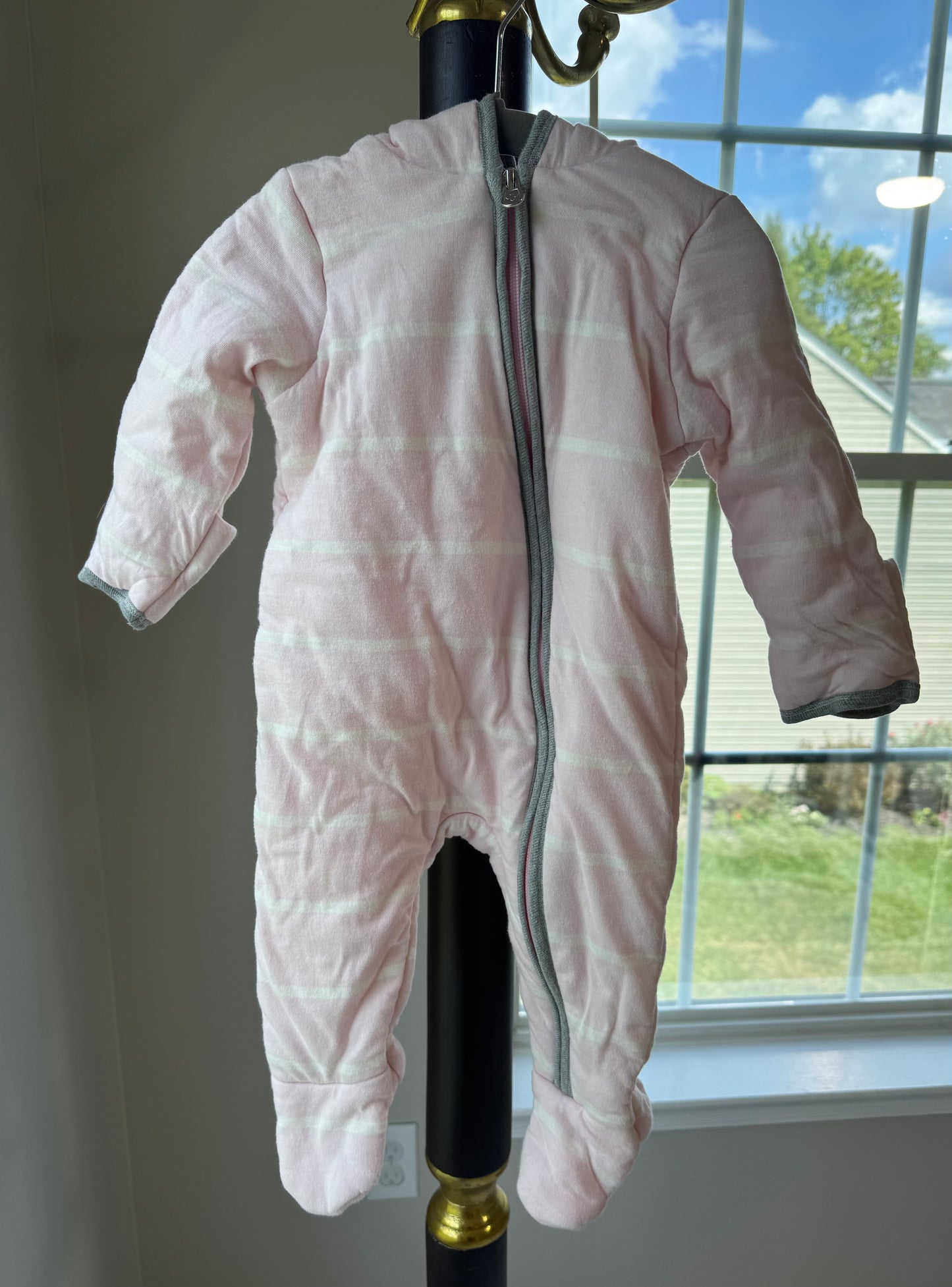 #113 Burt’s bees girls bunter 3-6 months