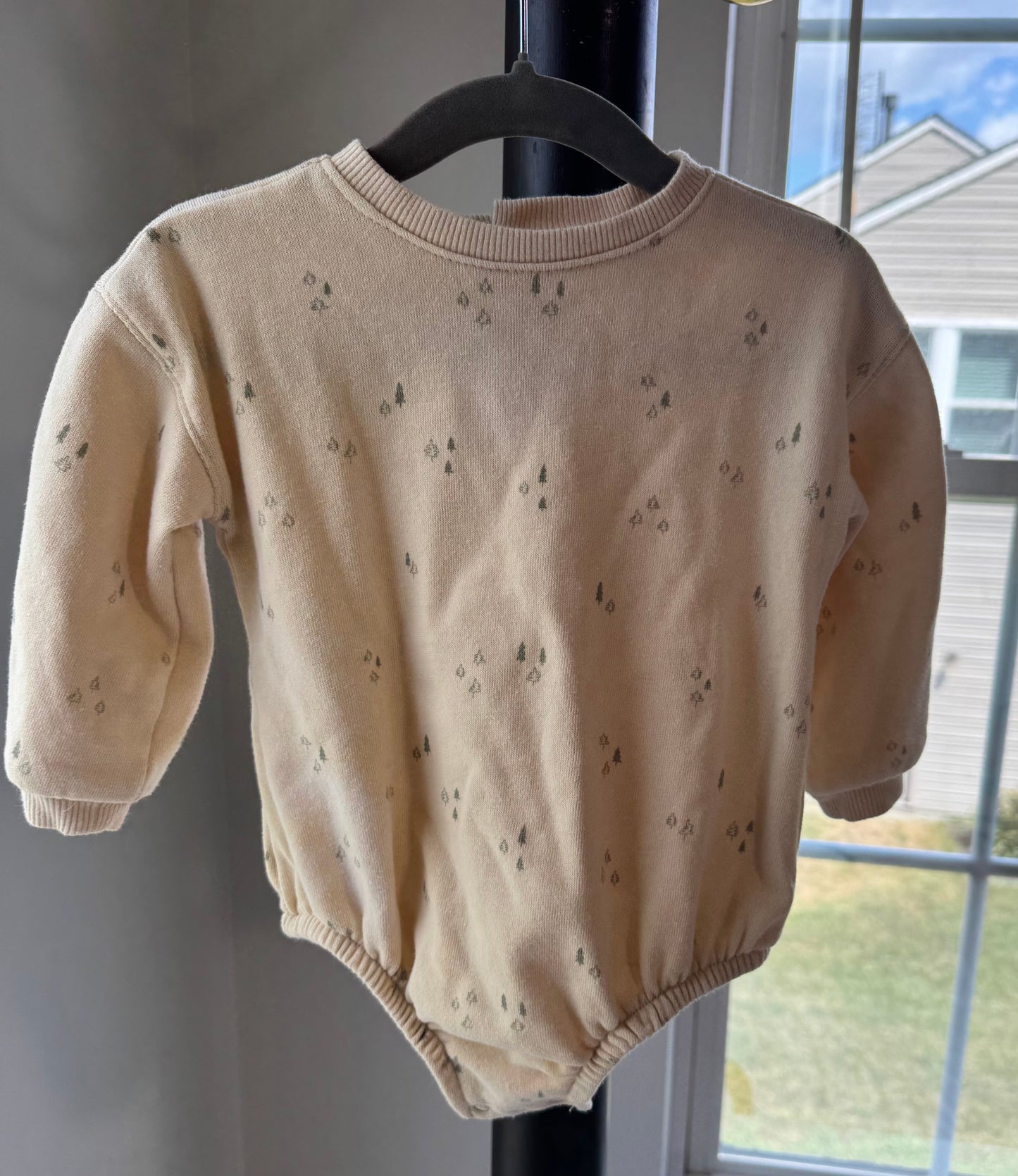 #113 *reduced* Grayson Collective girls sweatshirt Onsie 12 month