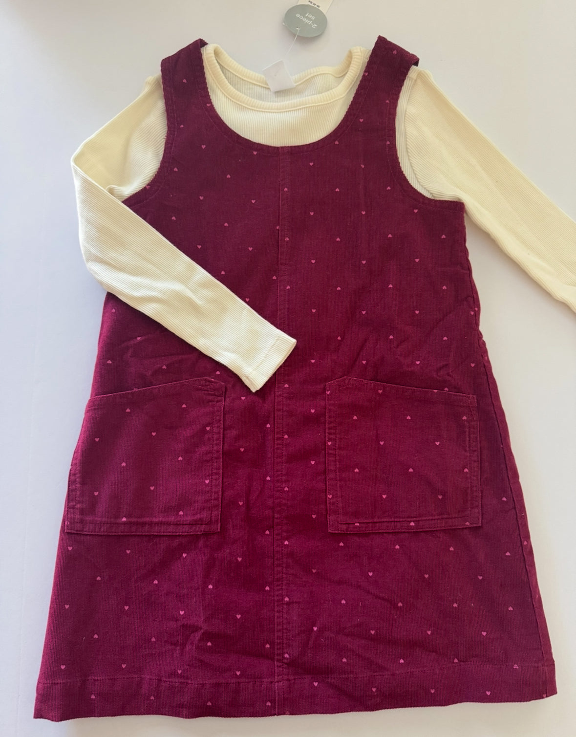 REDUCED #92 girls NEW 4 t GAP maroon heart corduroy jumper