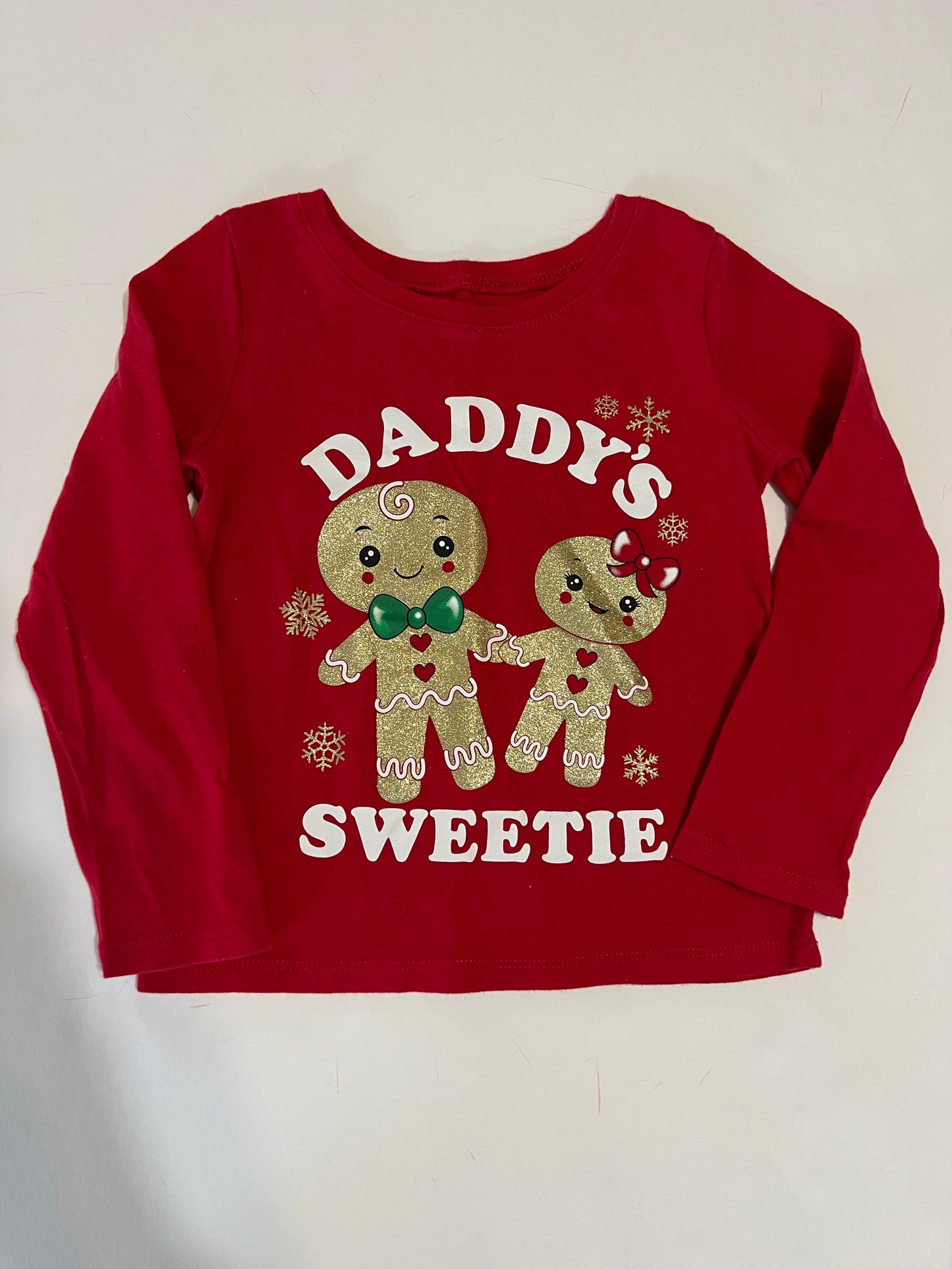 #78 girls 3T Place daddy's sweetie christmas shirt