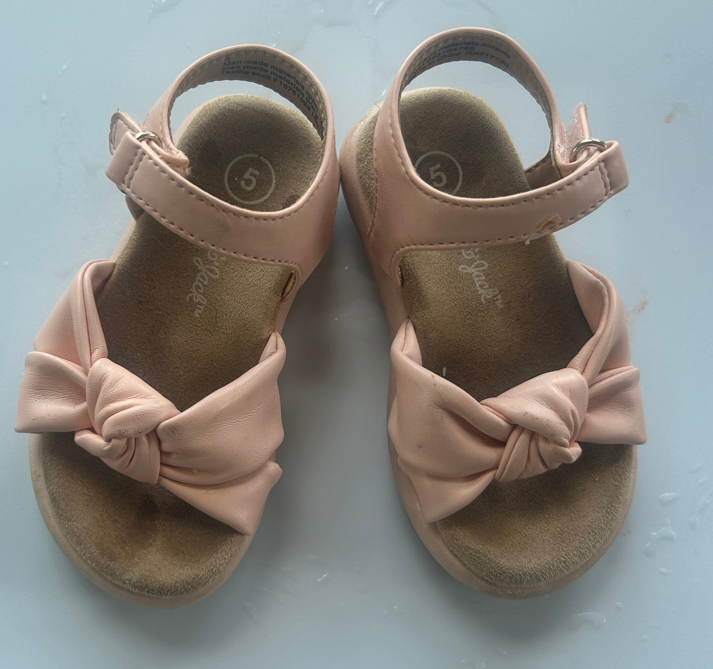 #34 pink sandals girls shoes size 5 Cat and Jack
