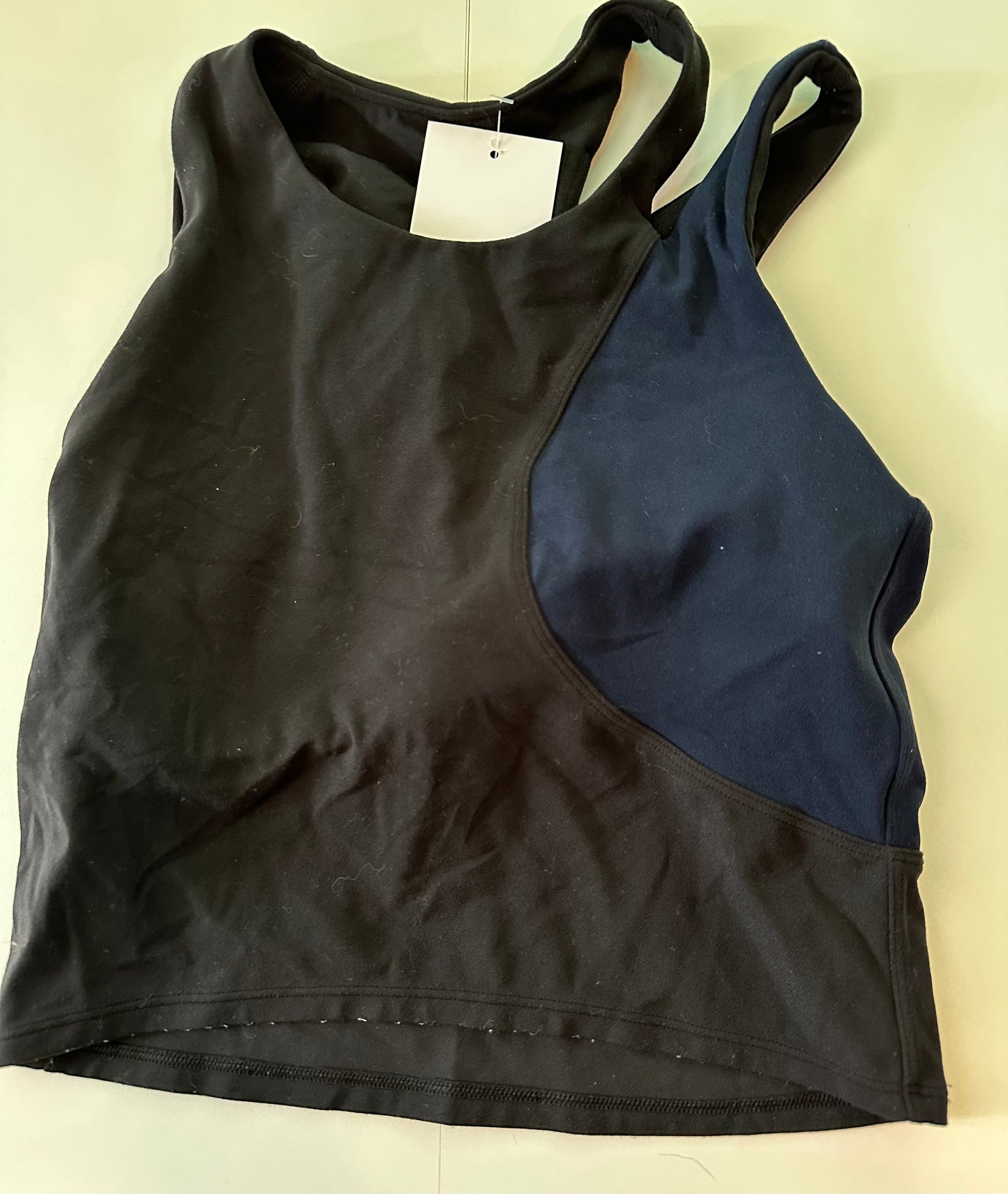133 Lululrmon Sz 2 Nulu Assymetrical Tank Top