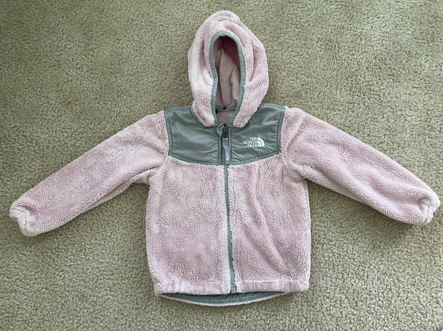Seller 129- Girls’ 2T North Face fleece