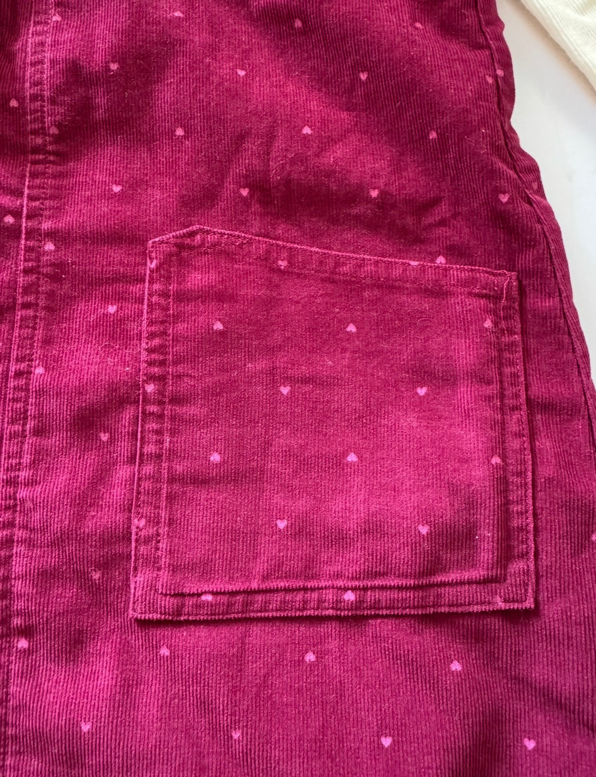 REDUCED #92 girls 4 t NEW GAP maroon heart corduroy jumper with white long sleeve shirt
