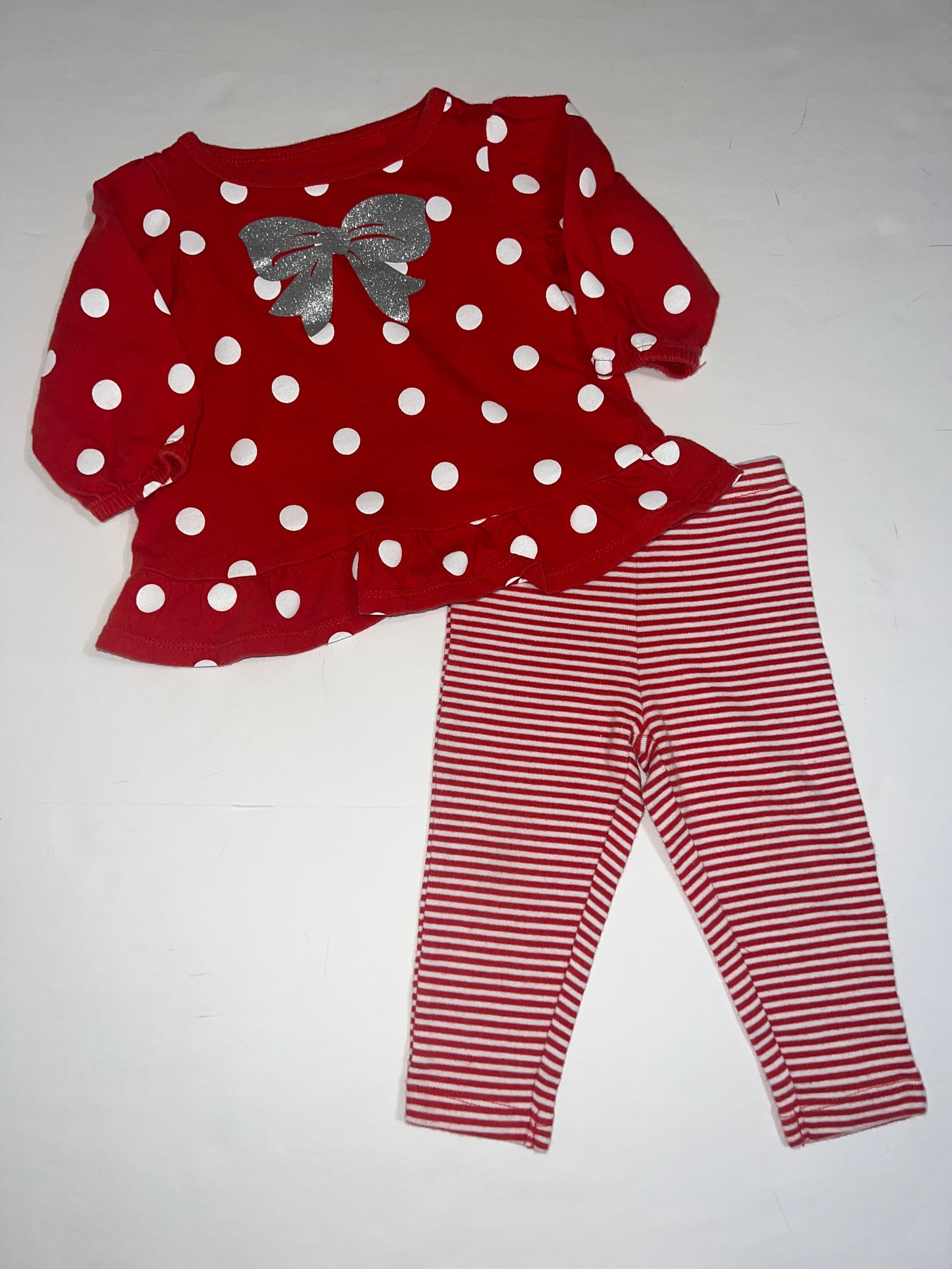#78 girls 9 months red stripes and dots bow outfit