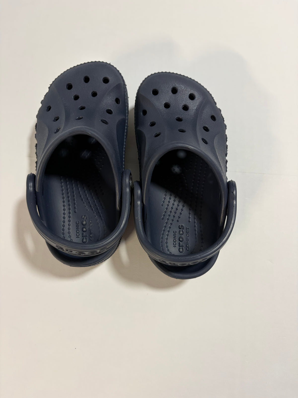 #27 Navy Crocs size 8