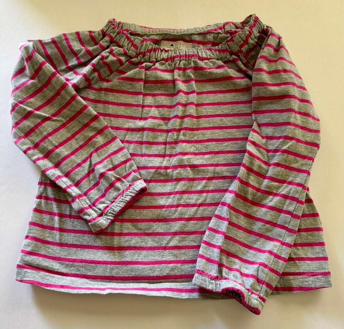 #92 Girls 3 t Gap gray/ pink long sleeve top