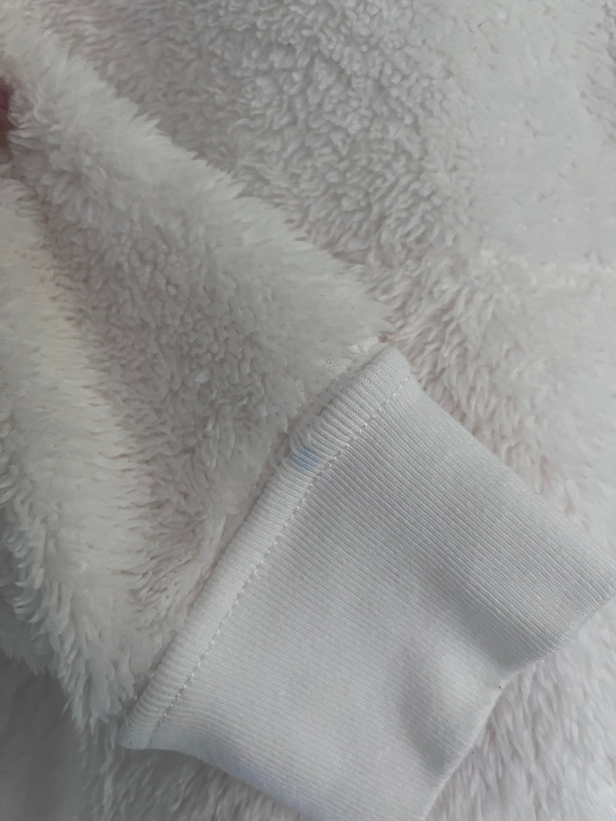 #125 Girls Abercrombie Kids cozy pullover Size 7-8