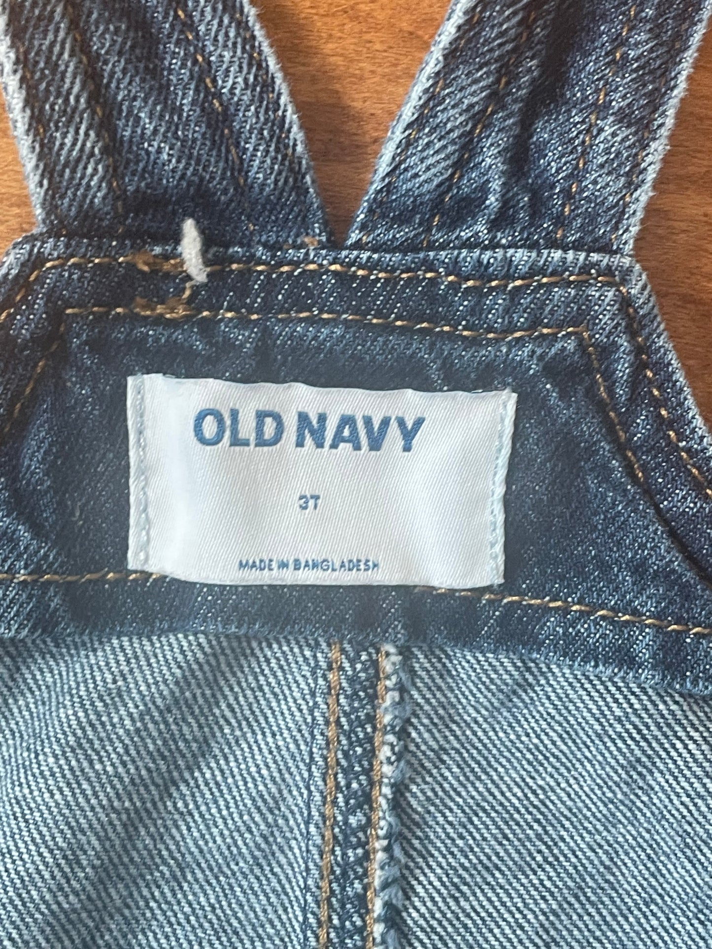 #199 Girls Old Navy heart pocket denim jumper size 3T