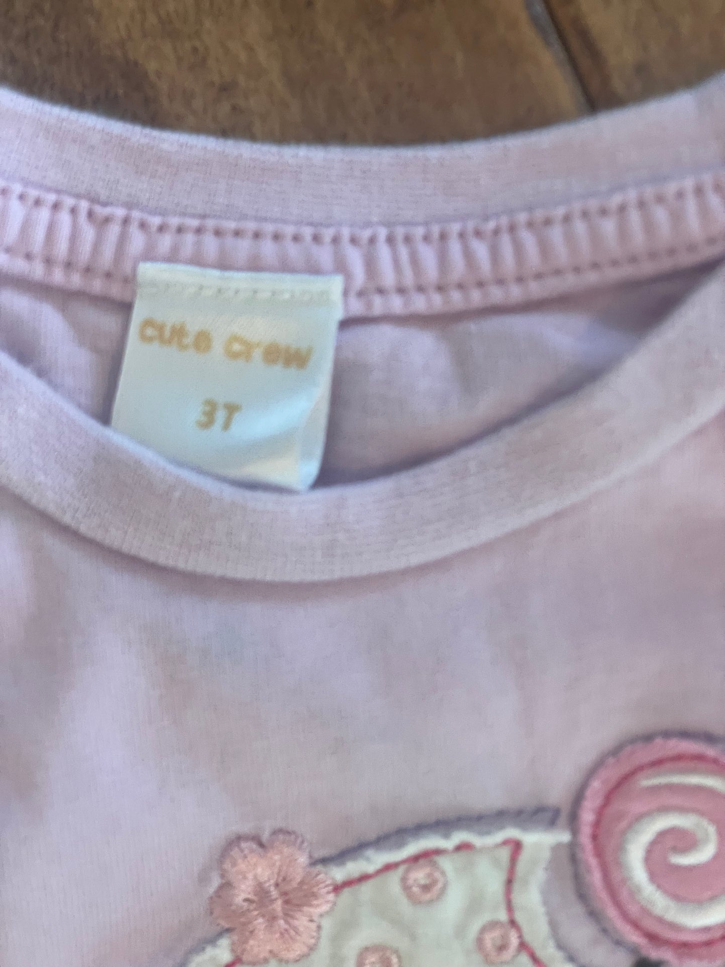 #199 Girls Cute Crew ice cream purple and Cat and Jack white Jean shorts size 3T
