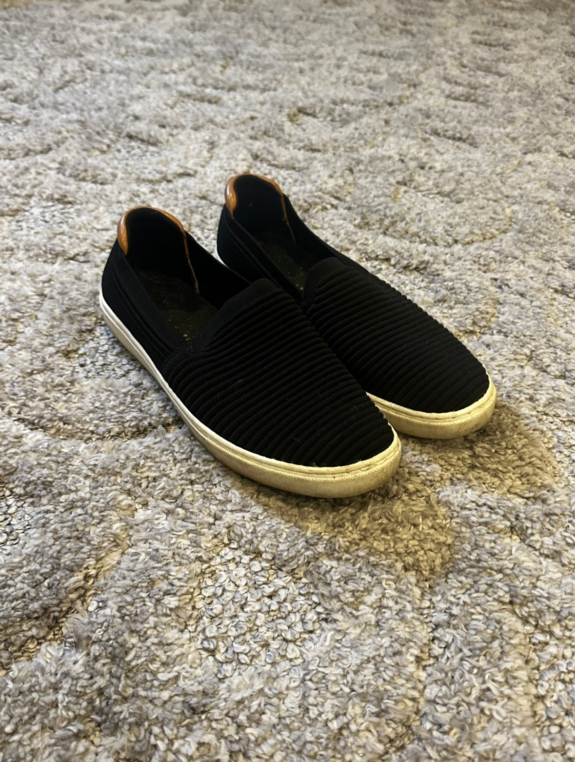 #16 - Kelly & Katie Slip on Shoes - Women's 8.5