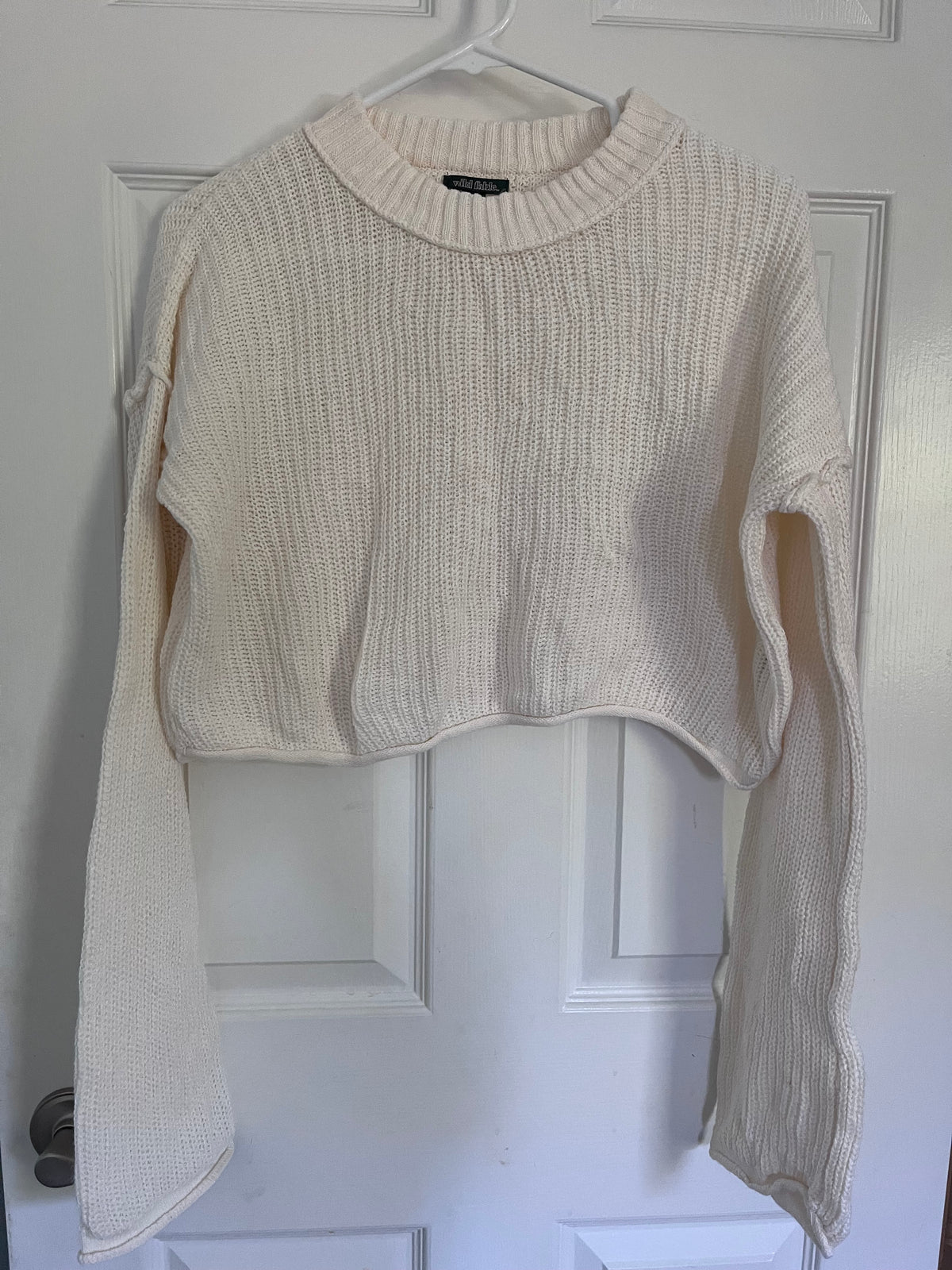 #125 Women’s Wild Fable Cropped Sweater Size S