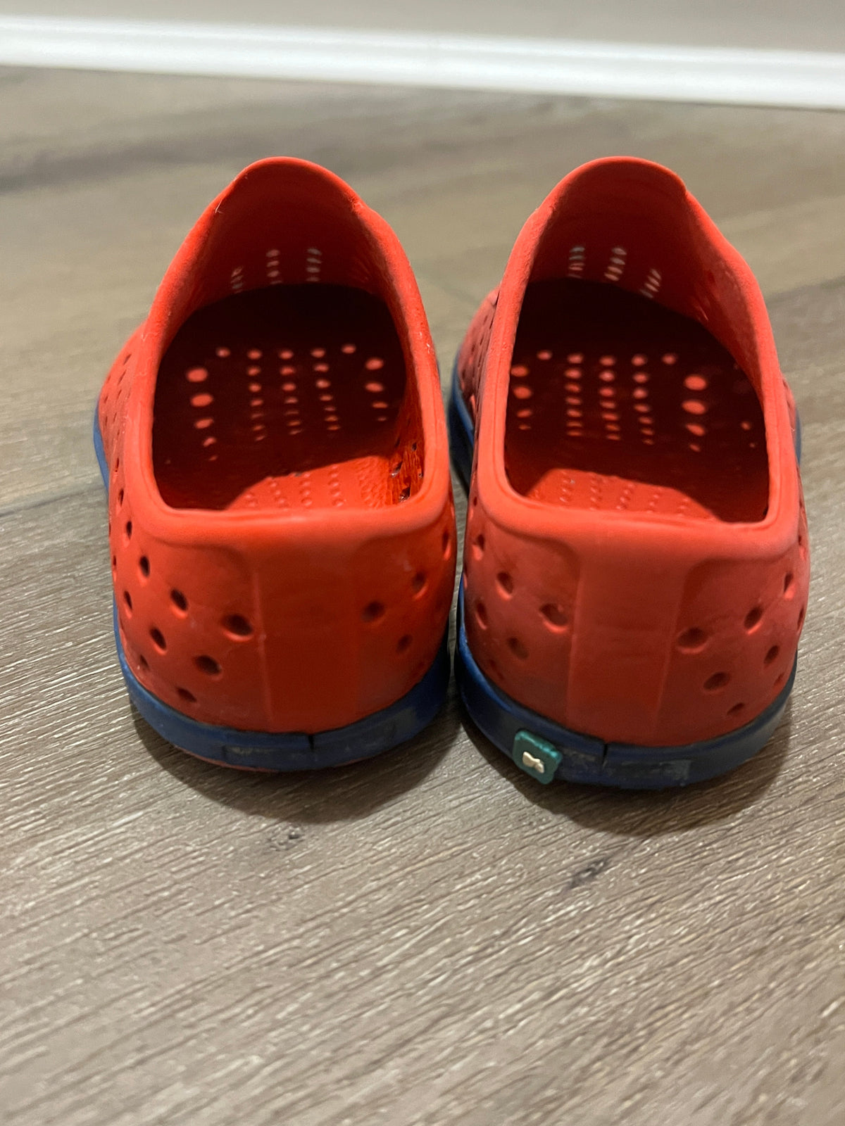 #90 Natives, size 9