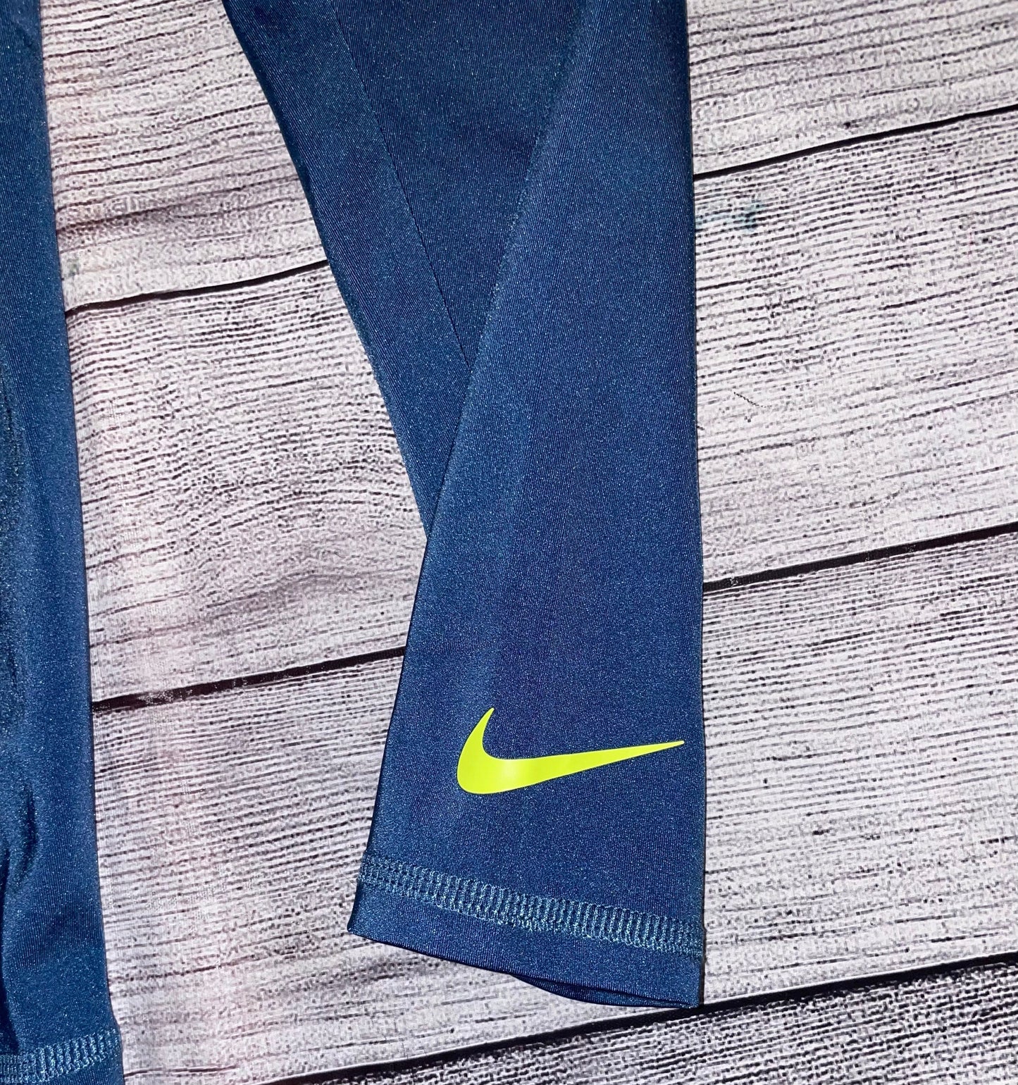 Seller #171 *REDUCED* Nike NWT 6X Girls Leggings