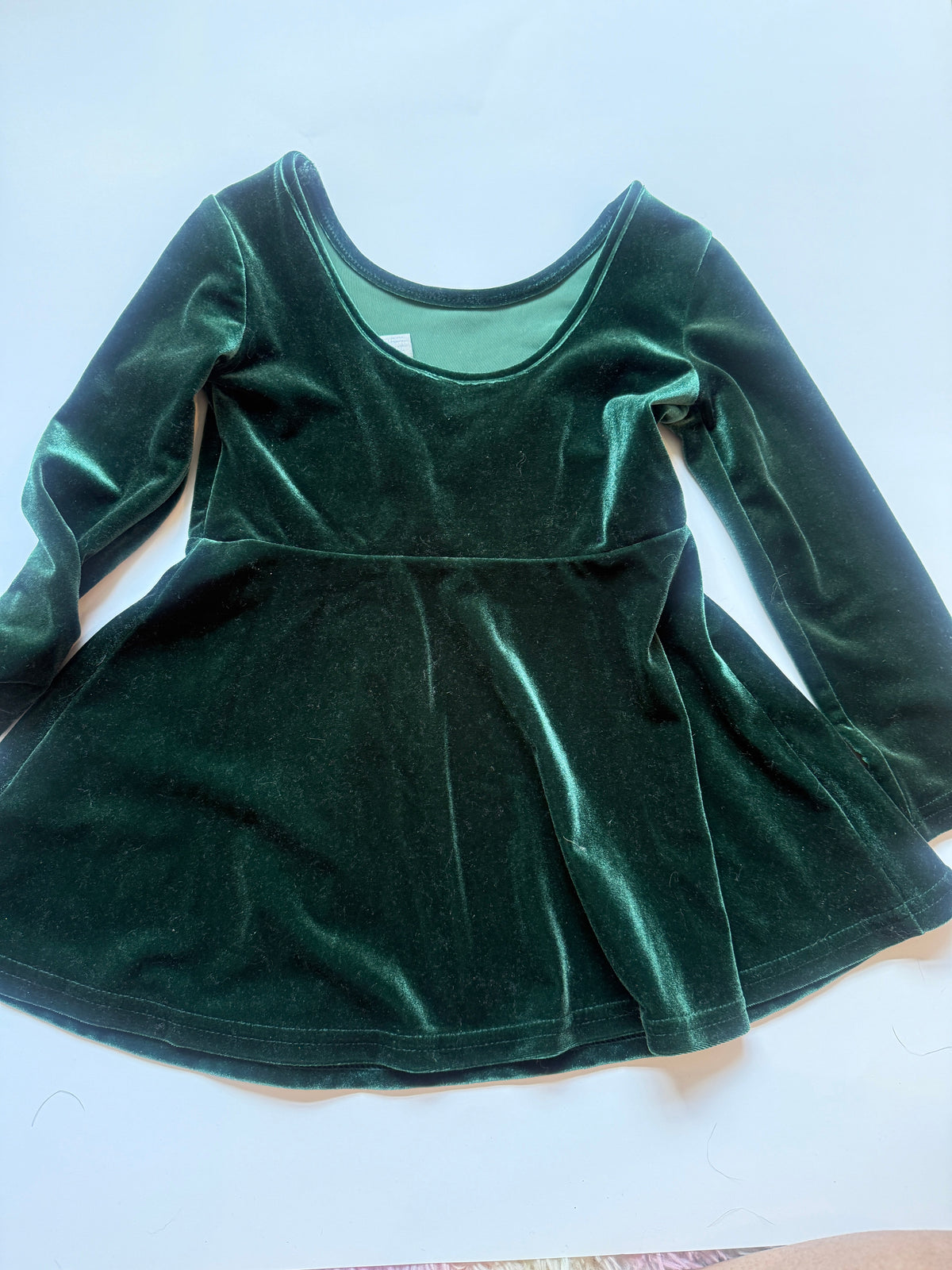 #170 the children’s place green velvet dress girls 18-24 months