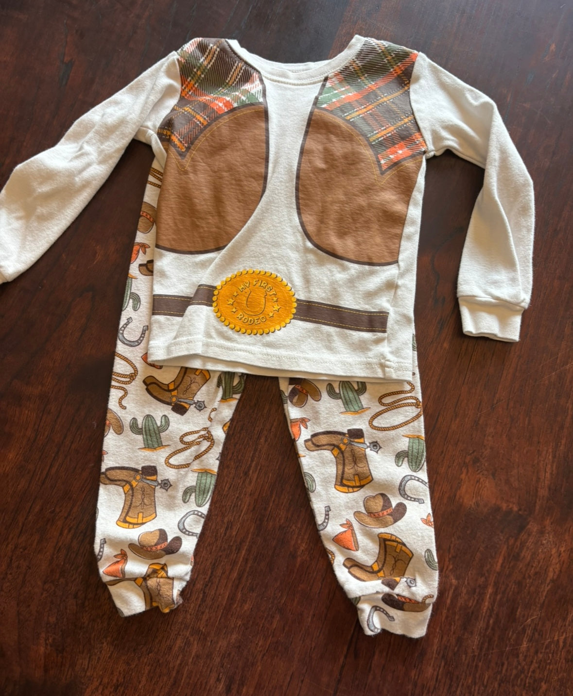 #156 Like New Children's Place Cowboy pajama set size 18-24 month