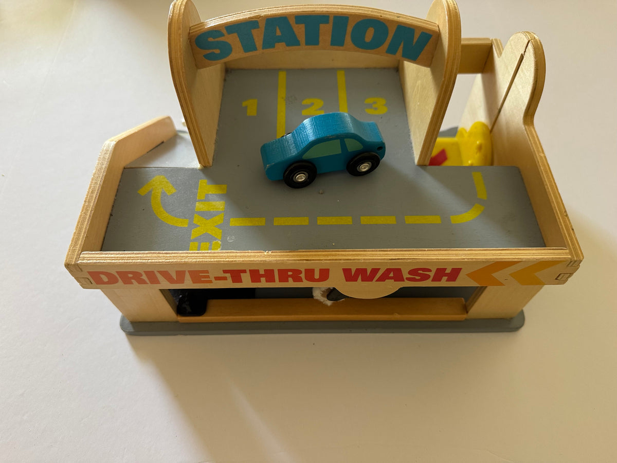 #92 Car wash wooden toy