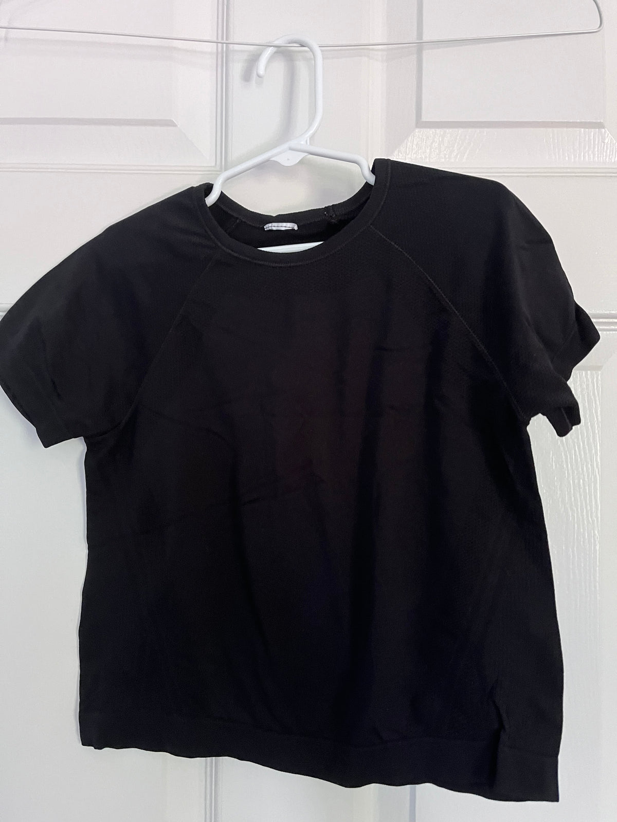 #125 Girls Athleta Girl Power Up Sport length Size 8-10