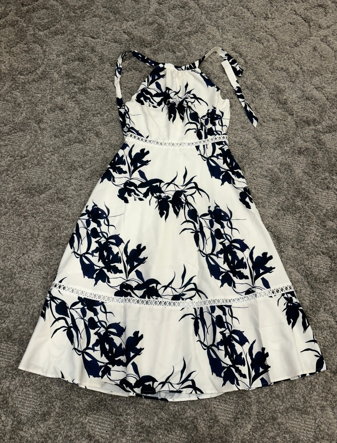 #16 - Cupshe Maxi Dress - Women's Large