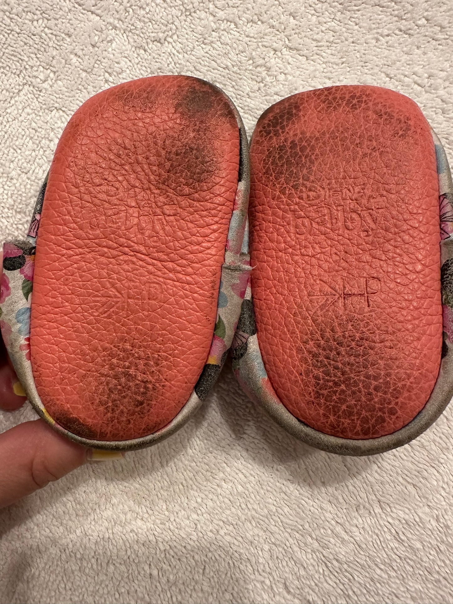 #85 Disney Baby x Freshly Picked Minnie Moccasins, Infant Girls 2
