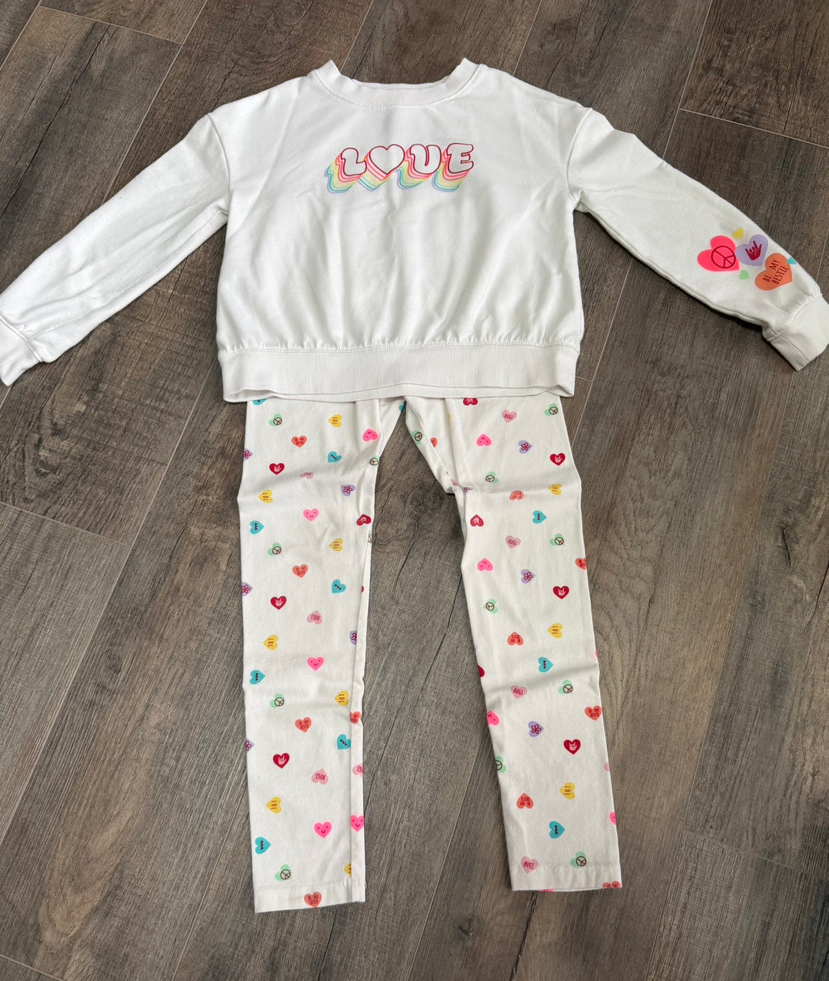 Seller 183- Cat and Jack girls size small 6/7