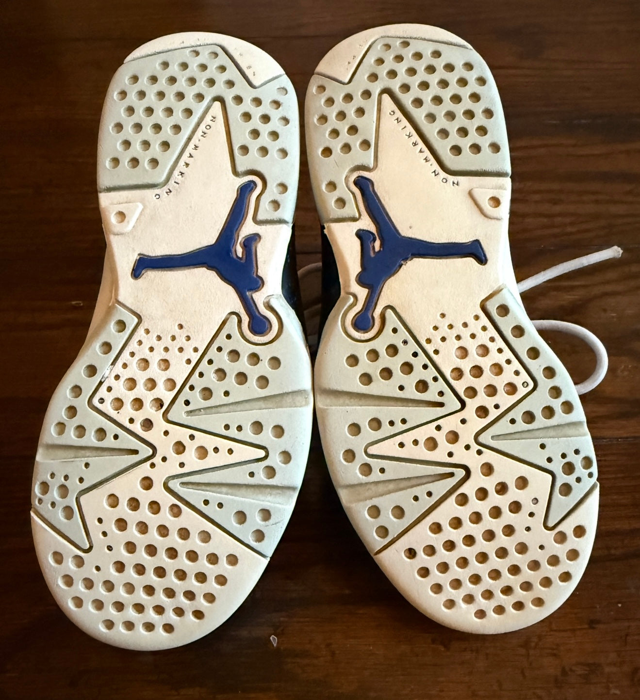 #180 Boys shoe 12 White Nike Air Jordan