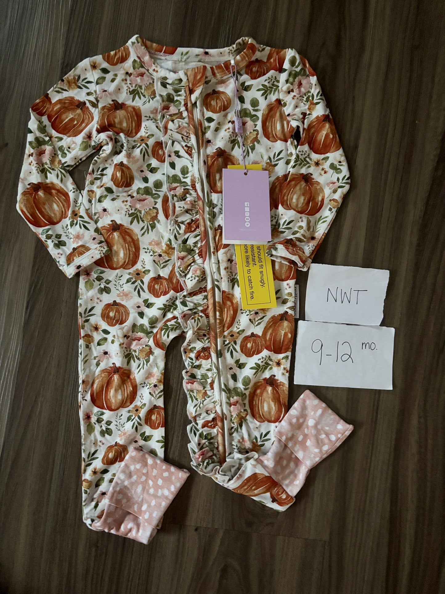 #138 - 9-12 Mo - NWT Milk & Coco - Hazel (Pumpkin) Convertible Zippy - PU 45236