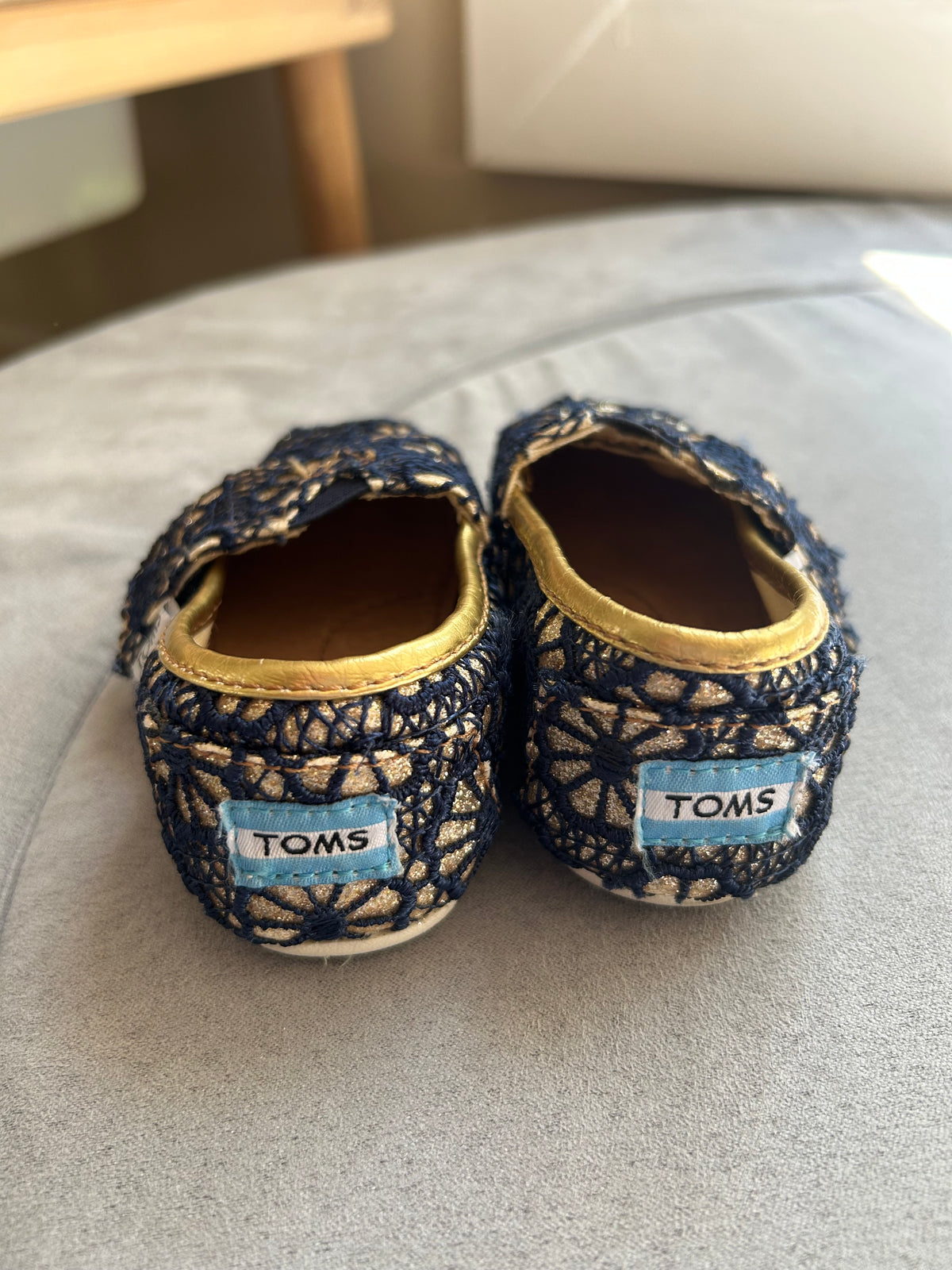 Seller #134 Toms Girls T5