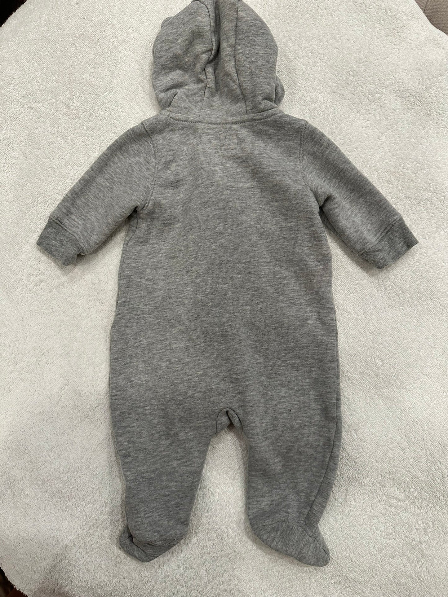 #85 REDUCED Baby Gap Grey Fleece Bunting Onesie, Gen Neutral 0-3m