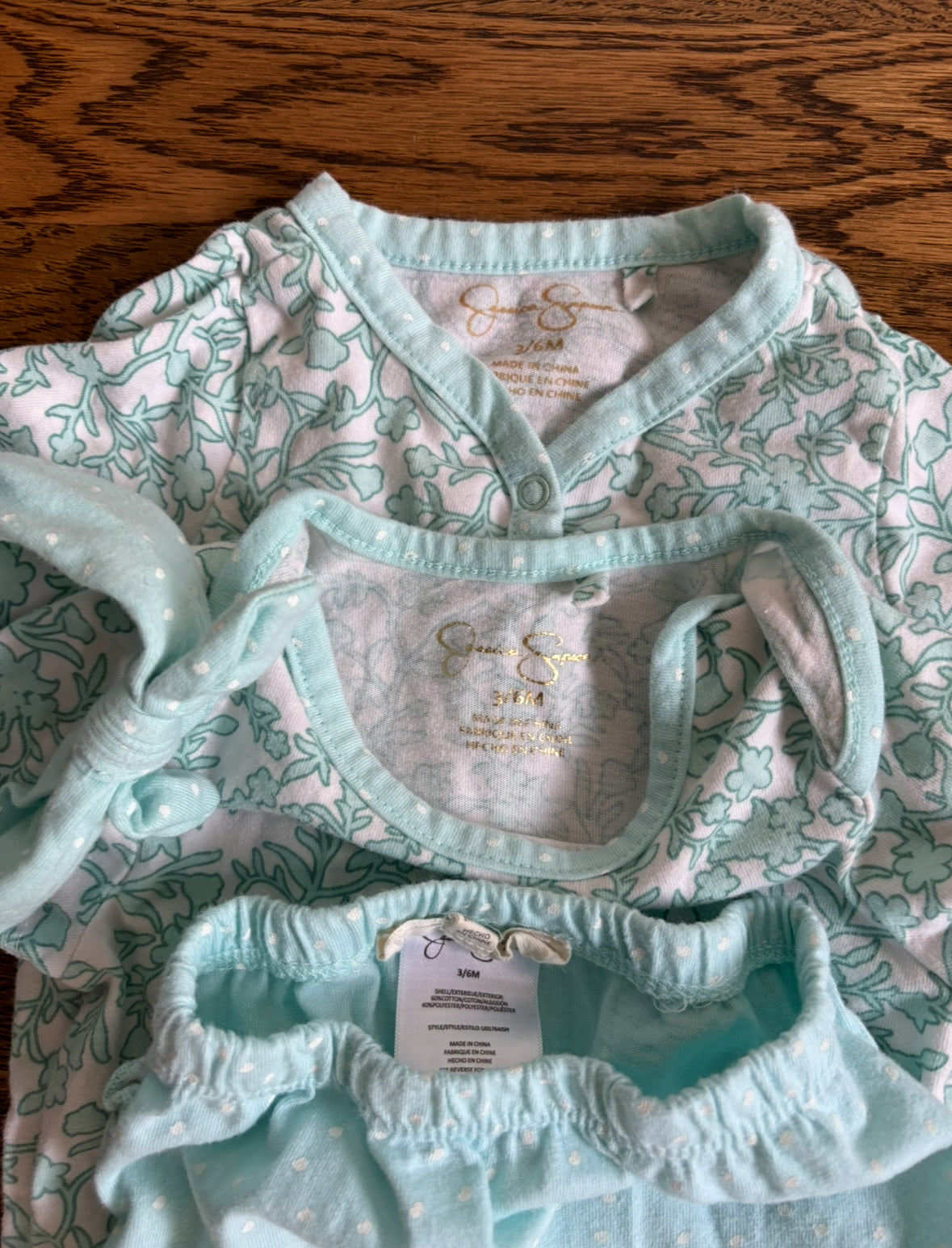Seller #195 - *REDUCED* Jessica Simpson Girls Five Piece Paisley Bundle Outfit Set - Size 3-6 Months