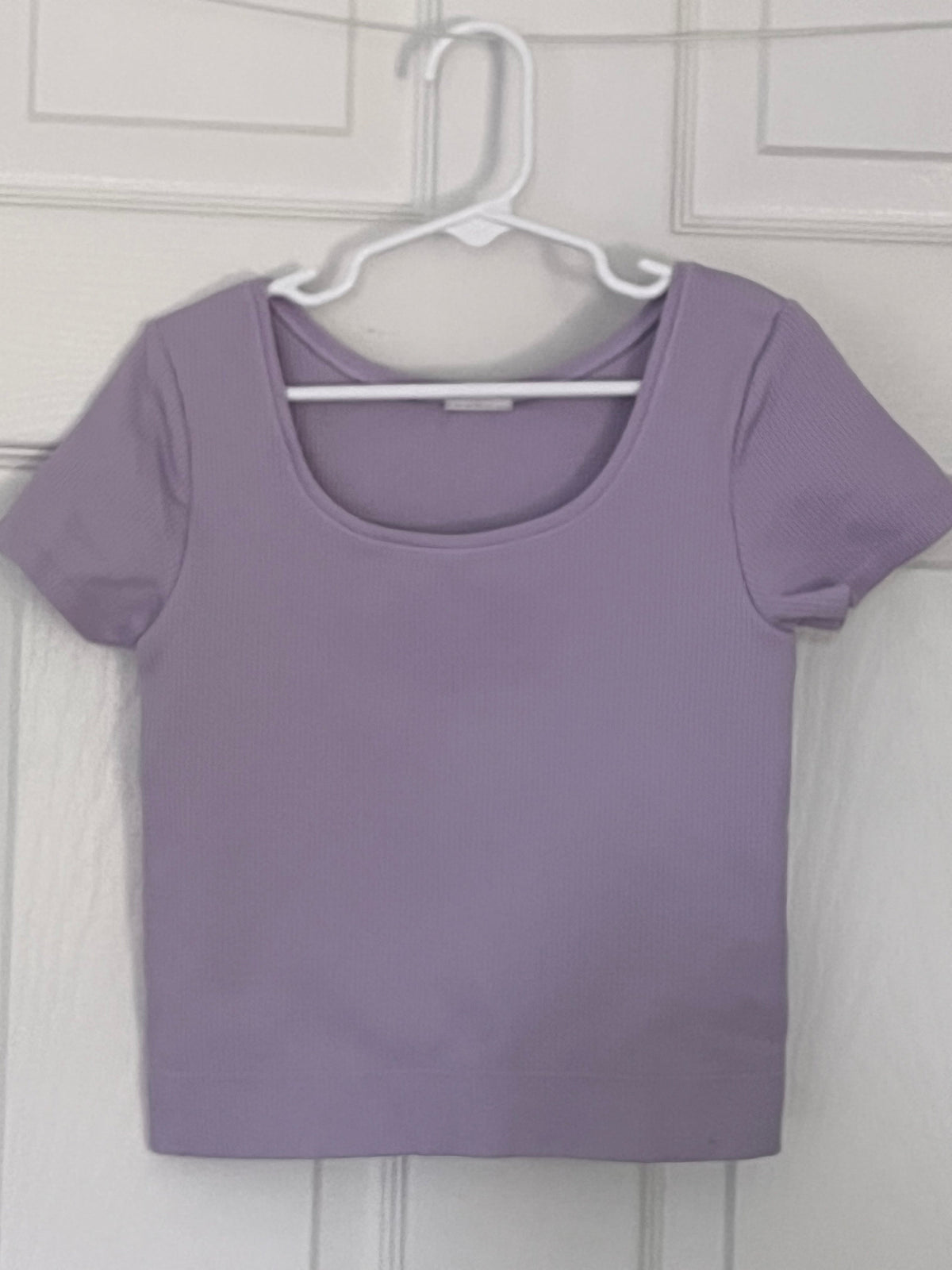 #125 Girls Athleta Girl Ribbed Athletic Top Size 8-10
