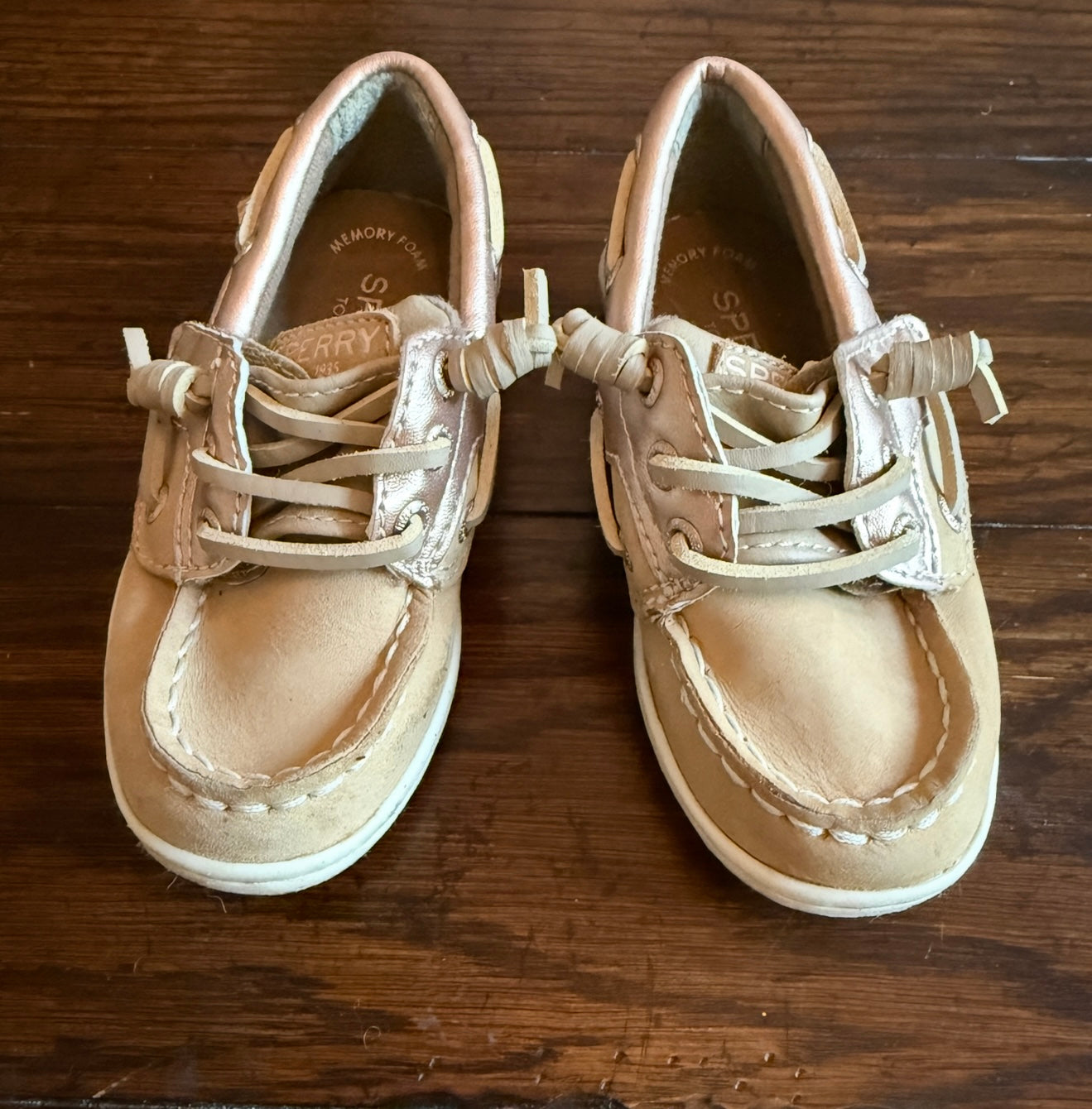 #180 Girls Shoe 7.5 Rose Gold Sperry Boat Shoe