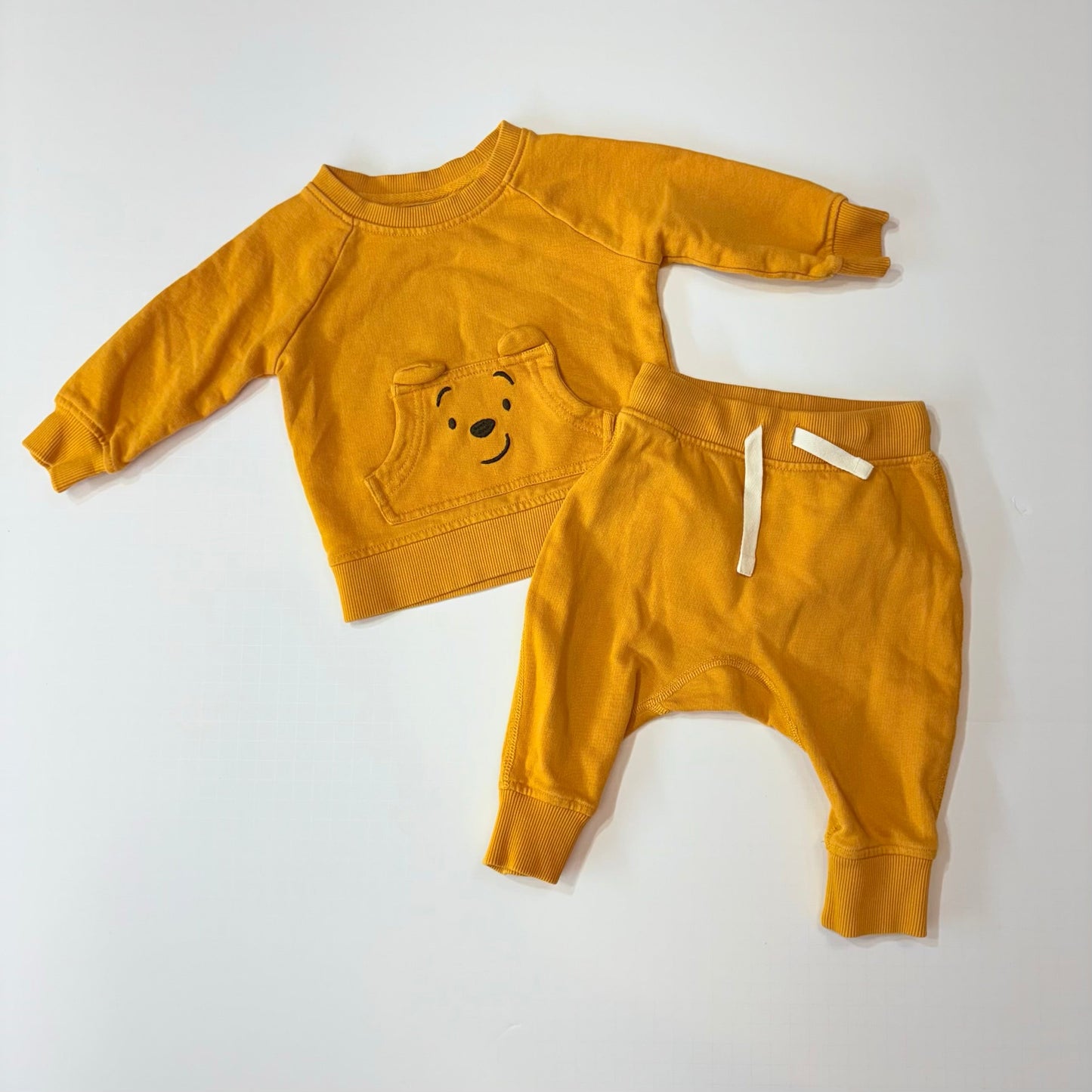 Seller 189 Gender Neutral 6-12m Hanna Andersson Disney Winnie the Pooh 2-pc Sweatshirt/Jogger Set EUC