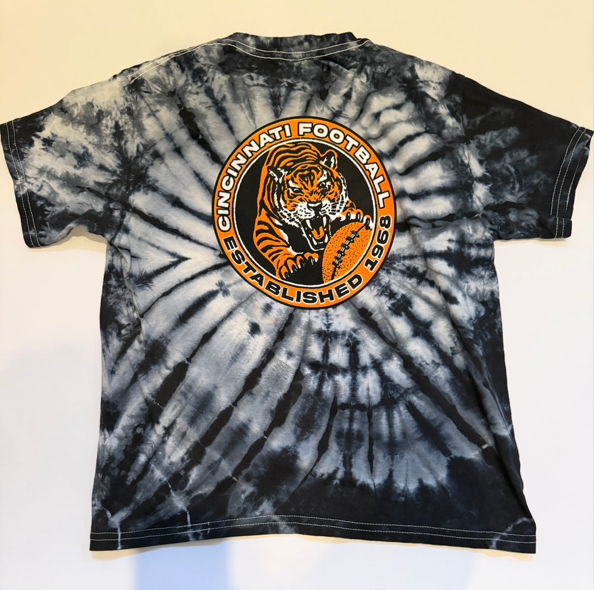 #41 | Reduced! |Youth Medium | NWOT Cincinnati Bengals Shirt boy or girl