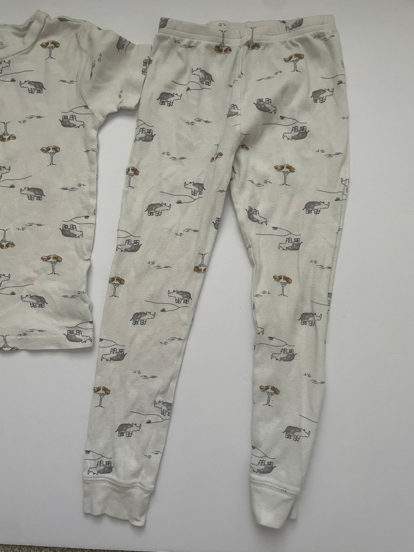 #3 Carters pajama set boys size 6