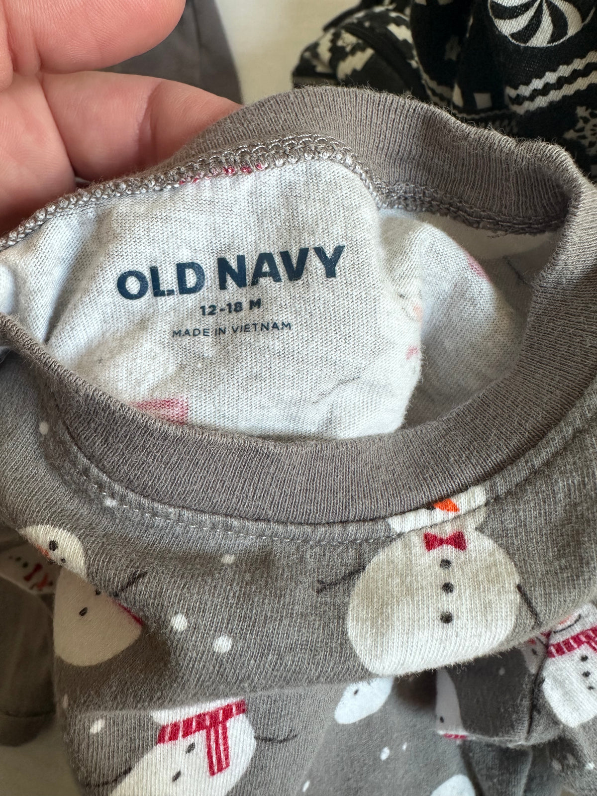 #146 Old Navy PJ Place Winter Pajama Set Boys 12-18M & 18M