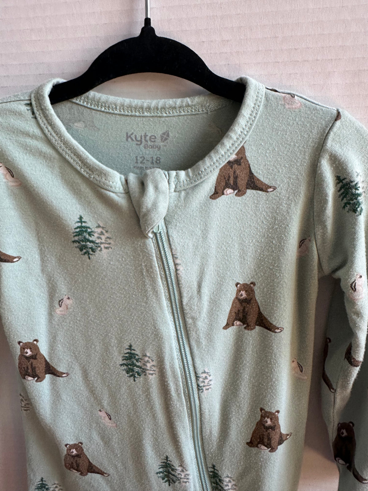#146 Kyte Baby Bear Outdoors Sleeper Boys 12-18M