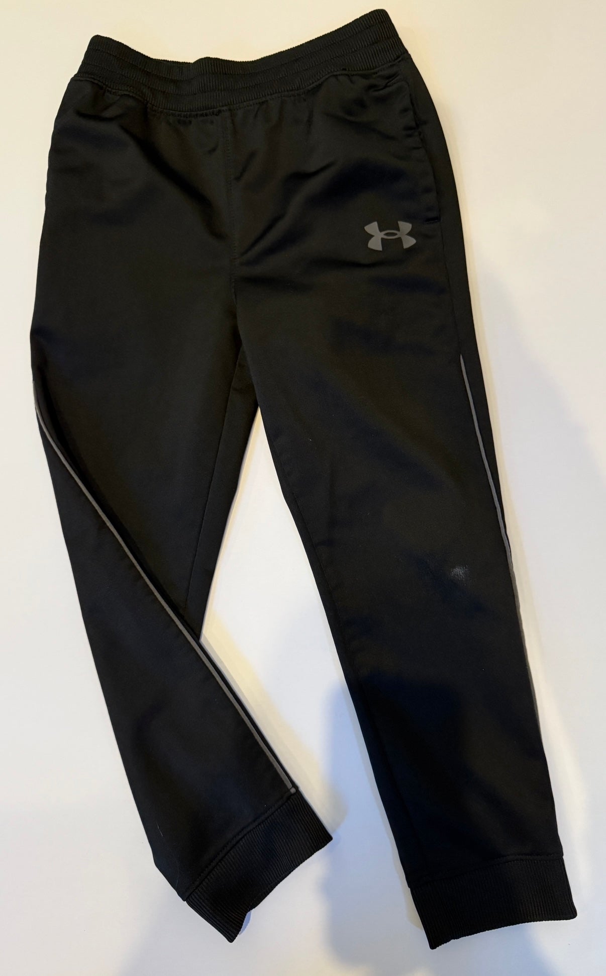 #41 | Boys 5 | Under Armour Athletic Pant black *