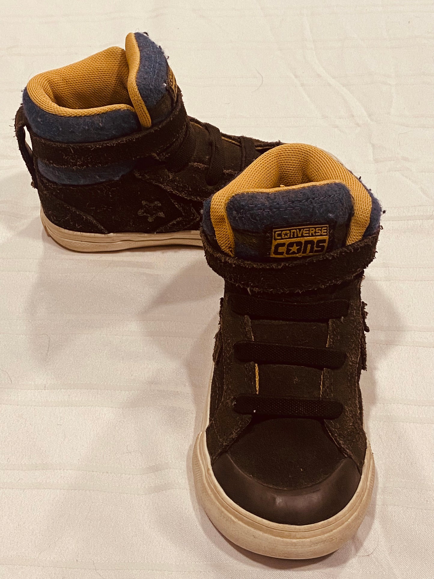 #163 Converse Brown High-Tops - Size 8 - VGUC