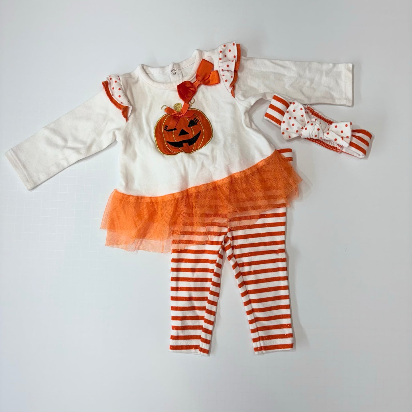 Seller 189 Girls 3-6m Baby Essentials Pumpkin Halloween Outfit with Bow EUC