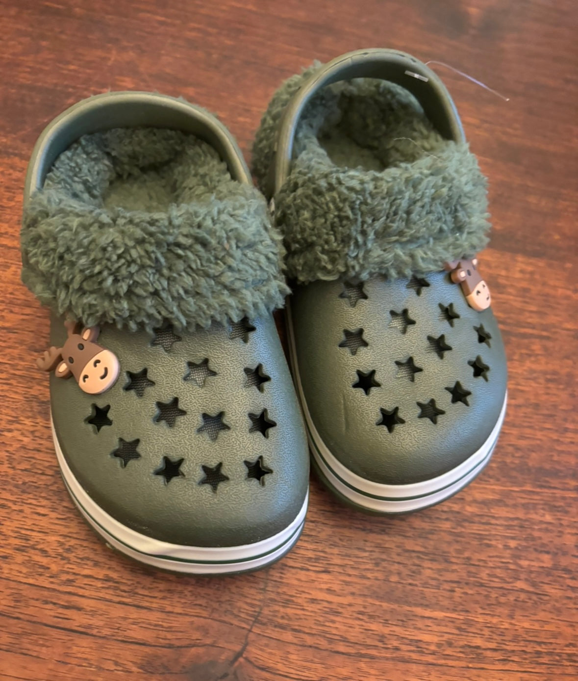 #156 reduced! NWOT size 10 toddler no brand fleece lined crocs