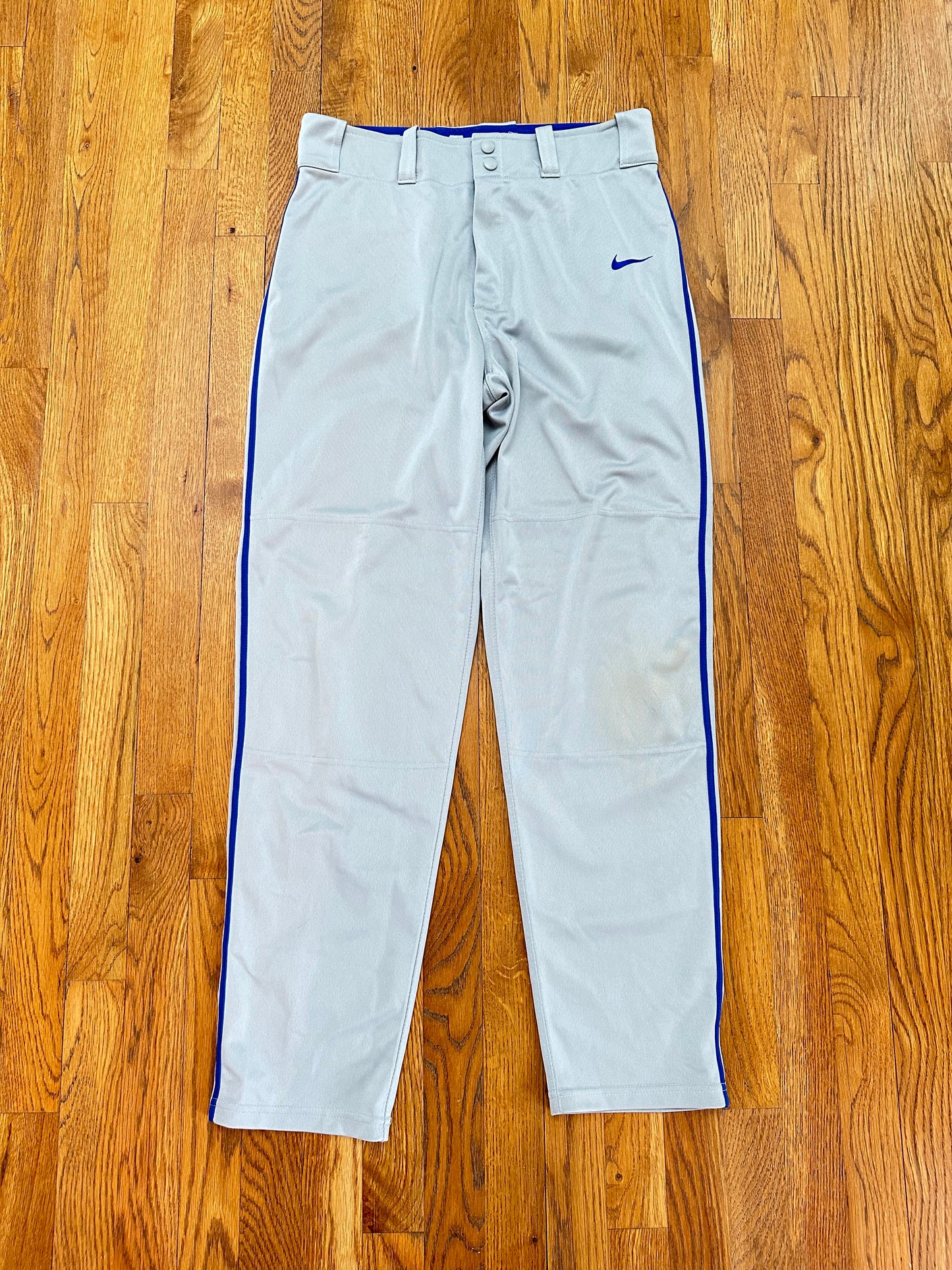 #65 Nike Men’s Size Medium Gray with Blue Stripe Baseball Pants