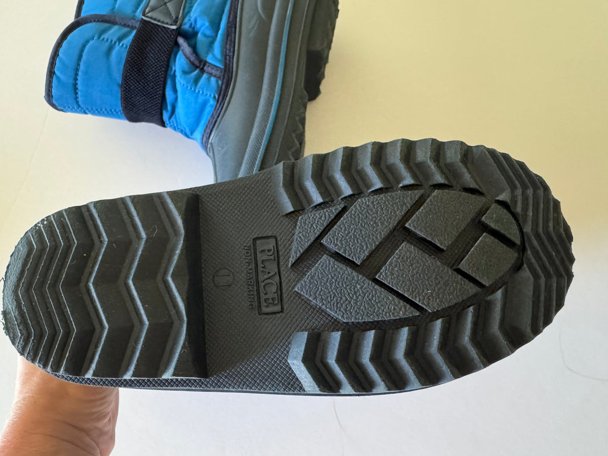 #92 boys size 12 NEW blue/ black winter snow boots