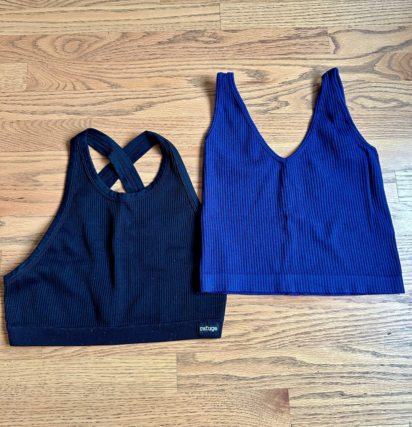 #198- Women’s, Refuge, Ribbed Navy & Black Sports Bras- Size small