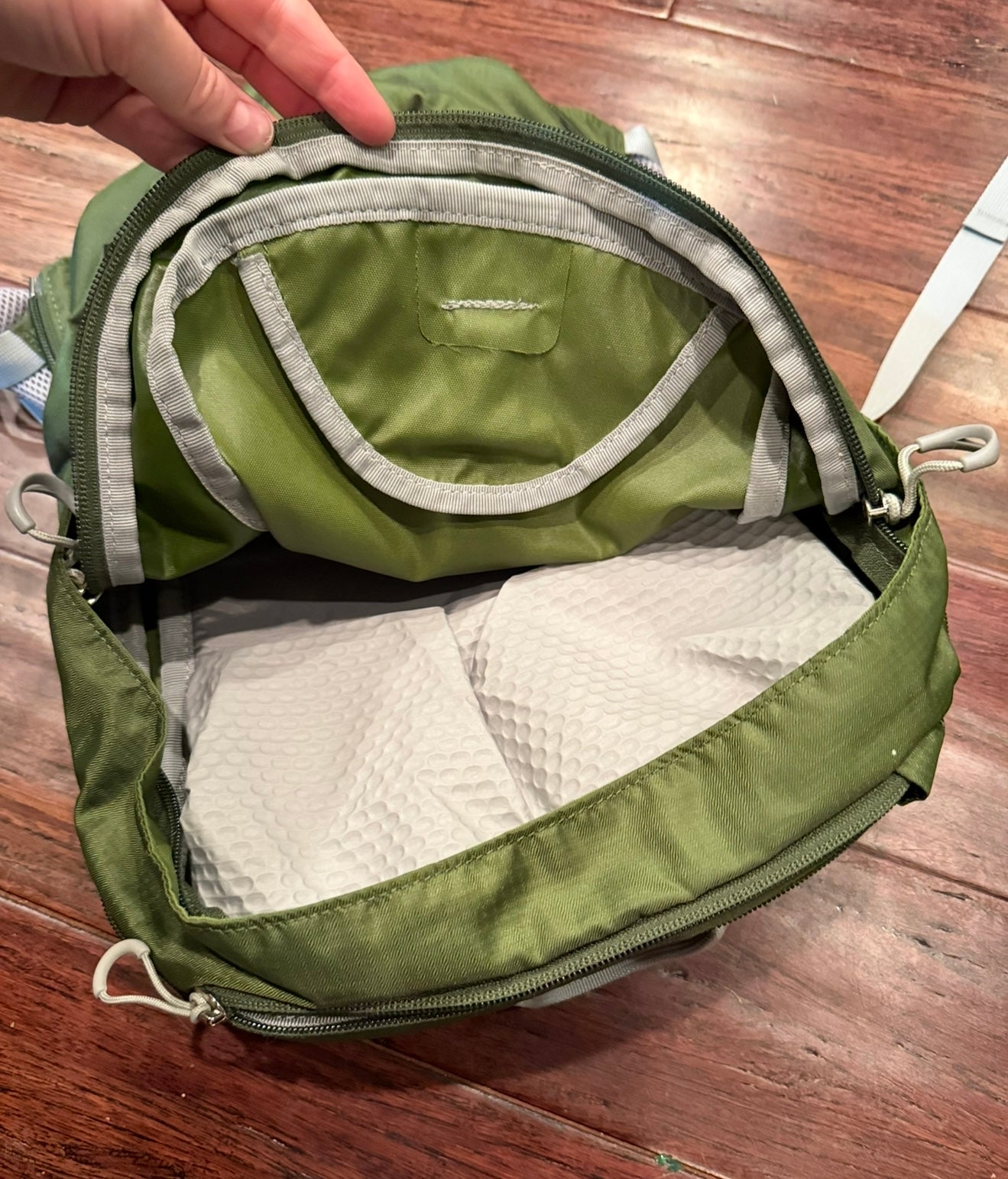 #180 Osprey Green Poco AG Premium Child Carrier