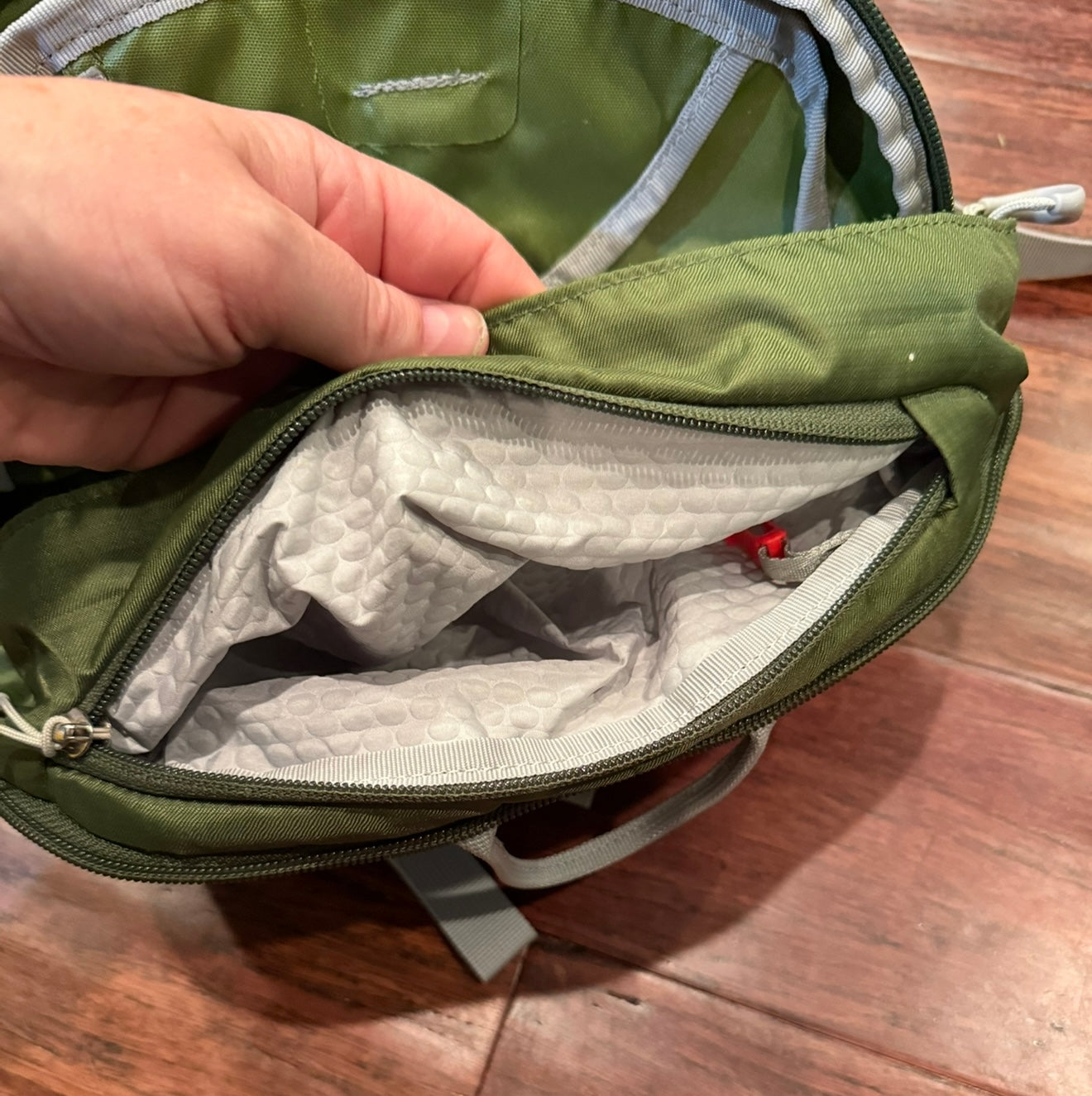 #180 Osprey Green Poco AG Premium Child Carrier