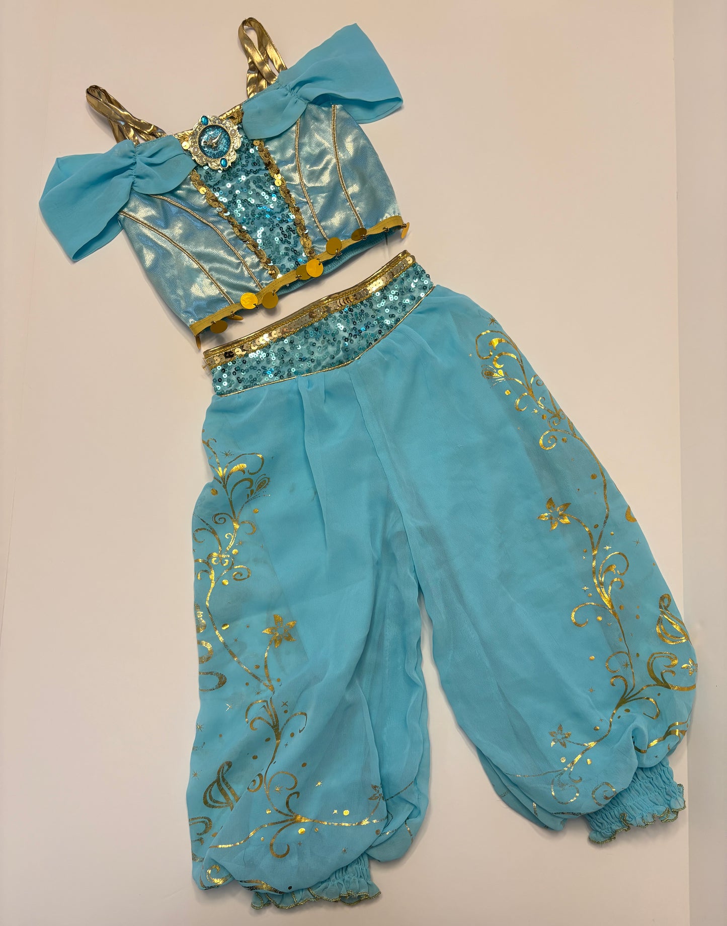 #121 Girls 3T Disney Store Princess Jasmine costume, EUC