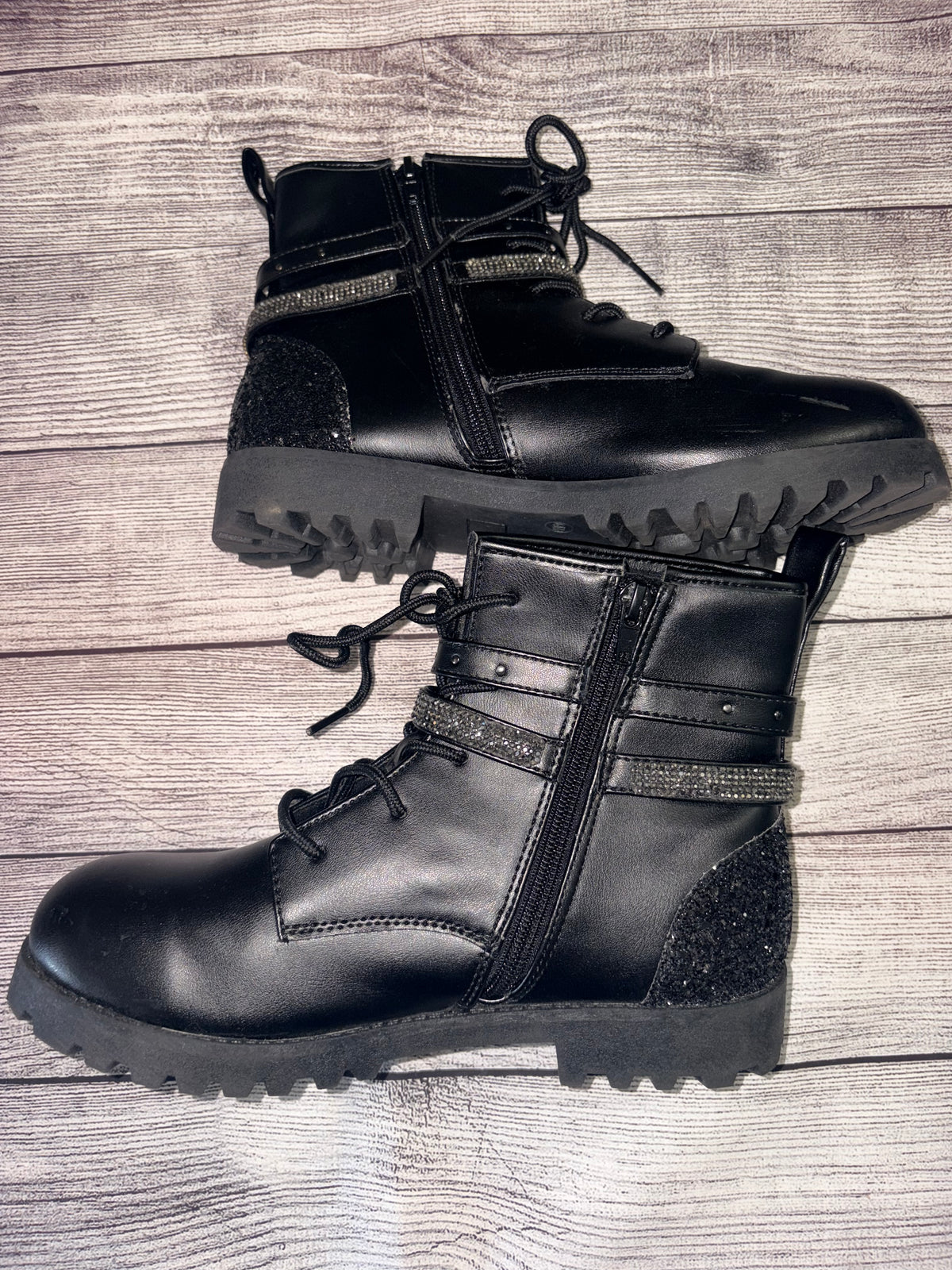 Seller 124 Girl’s Mix No.6 Lil Combat Boots size 6M